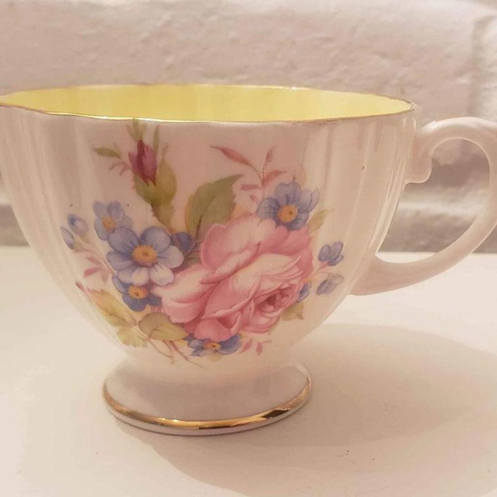Forget-Me-Nots & Pink Roses Foley Bone China
